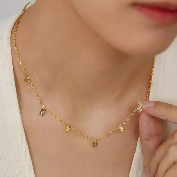 Anti Tarnish Geometric shaped chain pendant