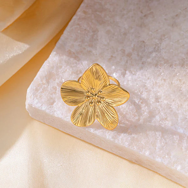 Anti Tarnish Floral Adjustable luxury ring