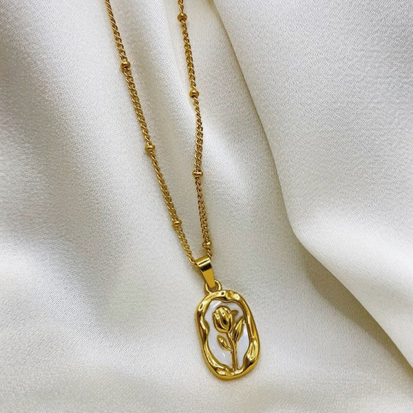 Anti Tarnish White Rose Pendant Chain